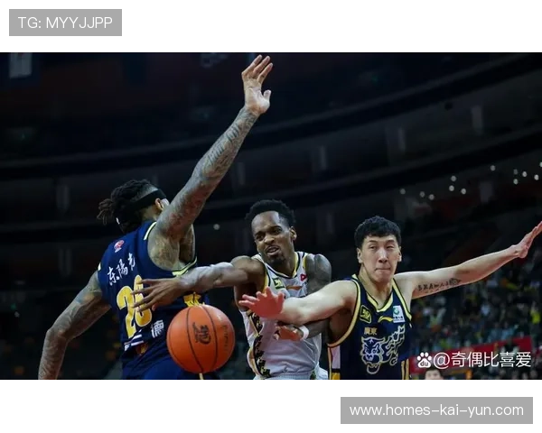 CBA教练组加强防守轮转与协防,提升球队综合实力 CBA教练组加强防守轮转与协防,提升球队综合实力