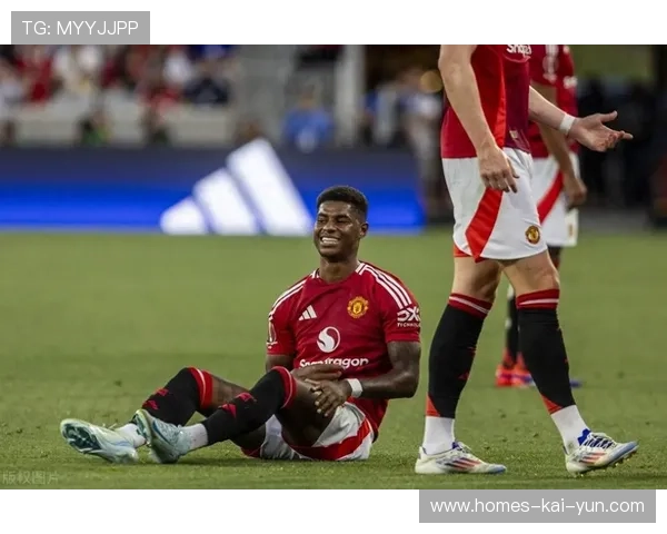 曼联快速压迫成功抢断，拉什福德补射得手